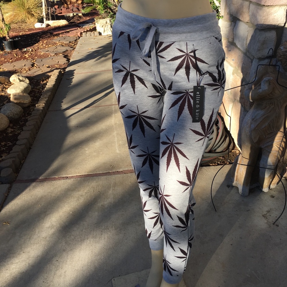 Weed sweatpants